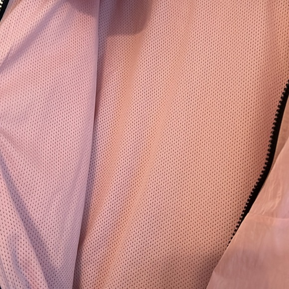 NWOT Victoria's Secret PINK Hooded Windbreaker Jacket - Picture 10 of 15